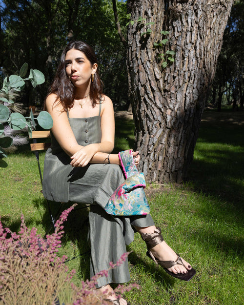 Bolso nudo japonés brocado en azules y rosas con modelo