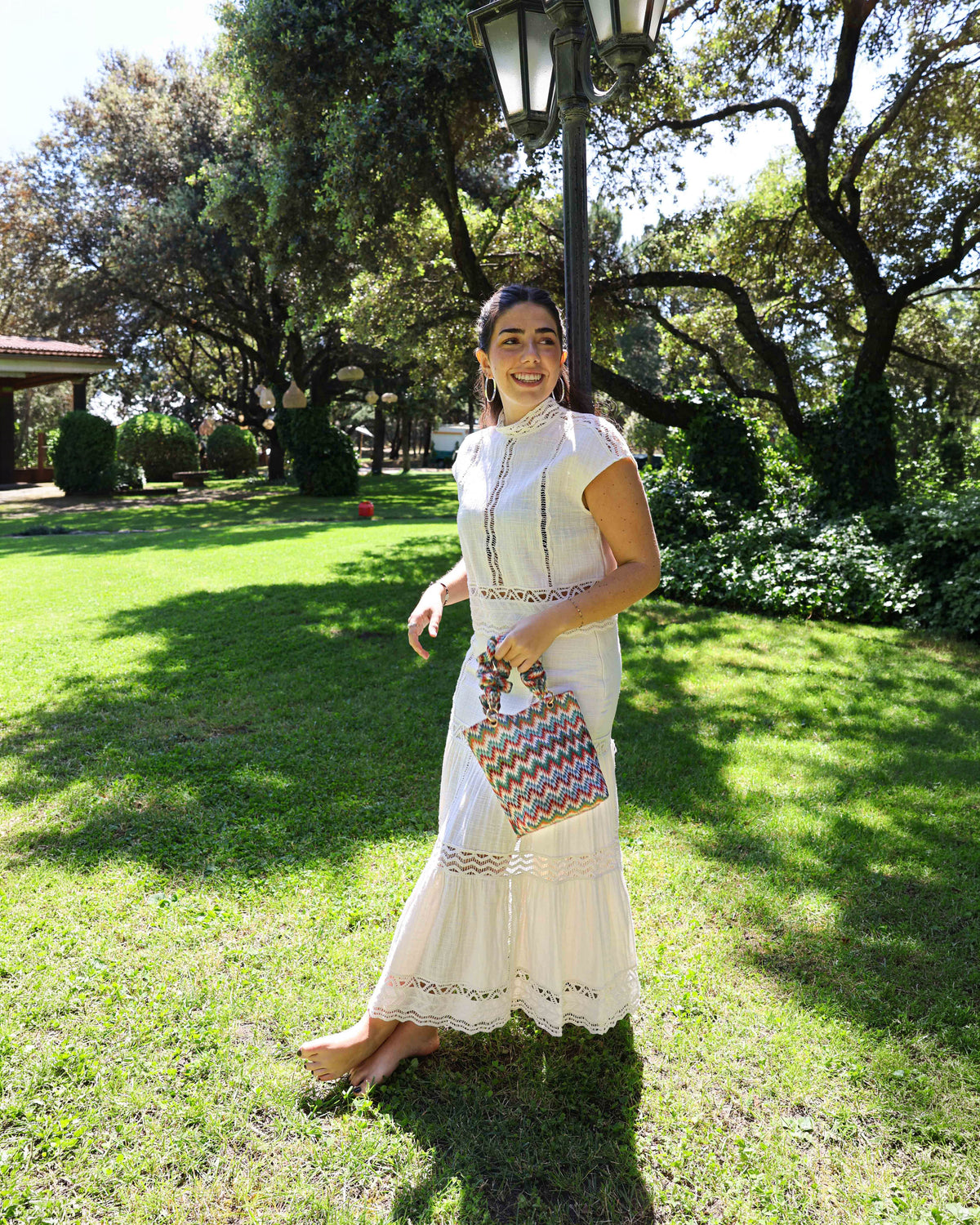 Bolso Victoria Mini Multicolor con modelo